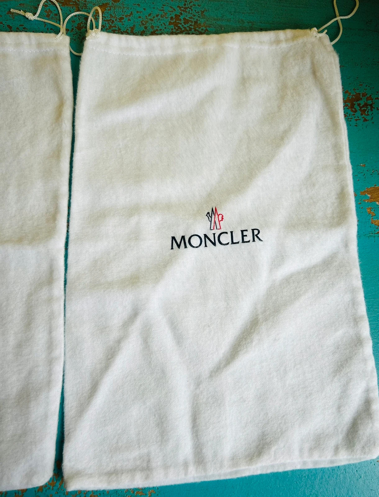 2 Pokrowce Moncler