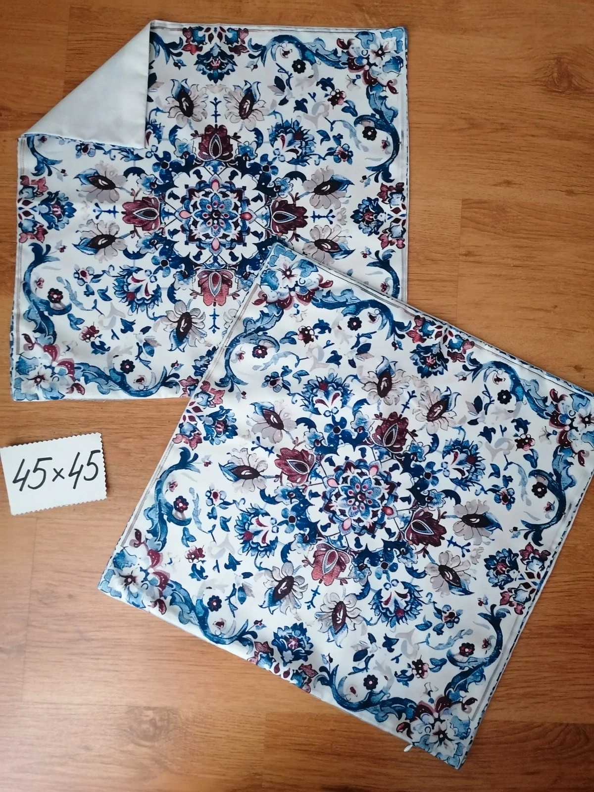 2 Poszewki dekoracyjne 45x45 boho-kwiaty