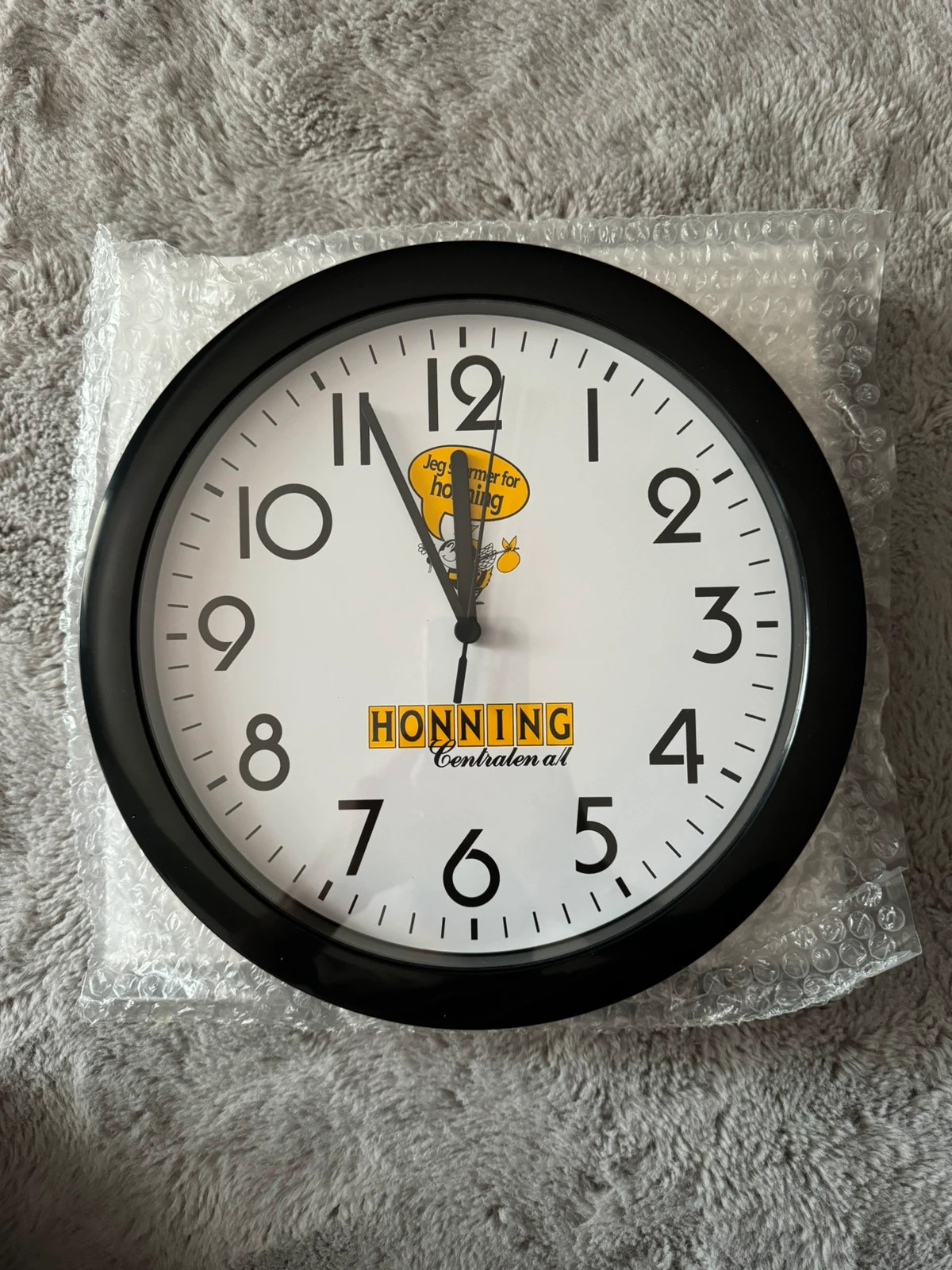 Wall clock