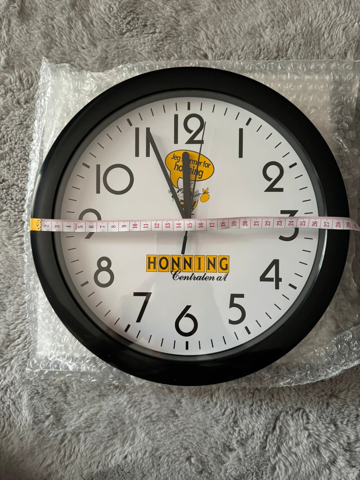 Wall clock