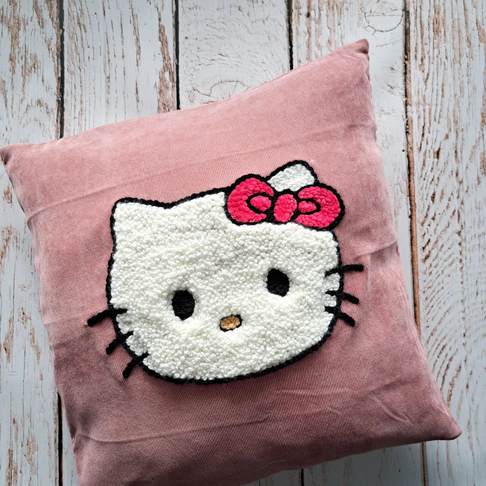 Poduszka hello kitty