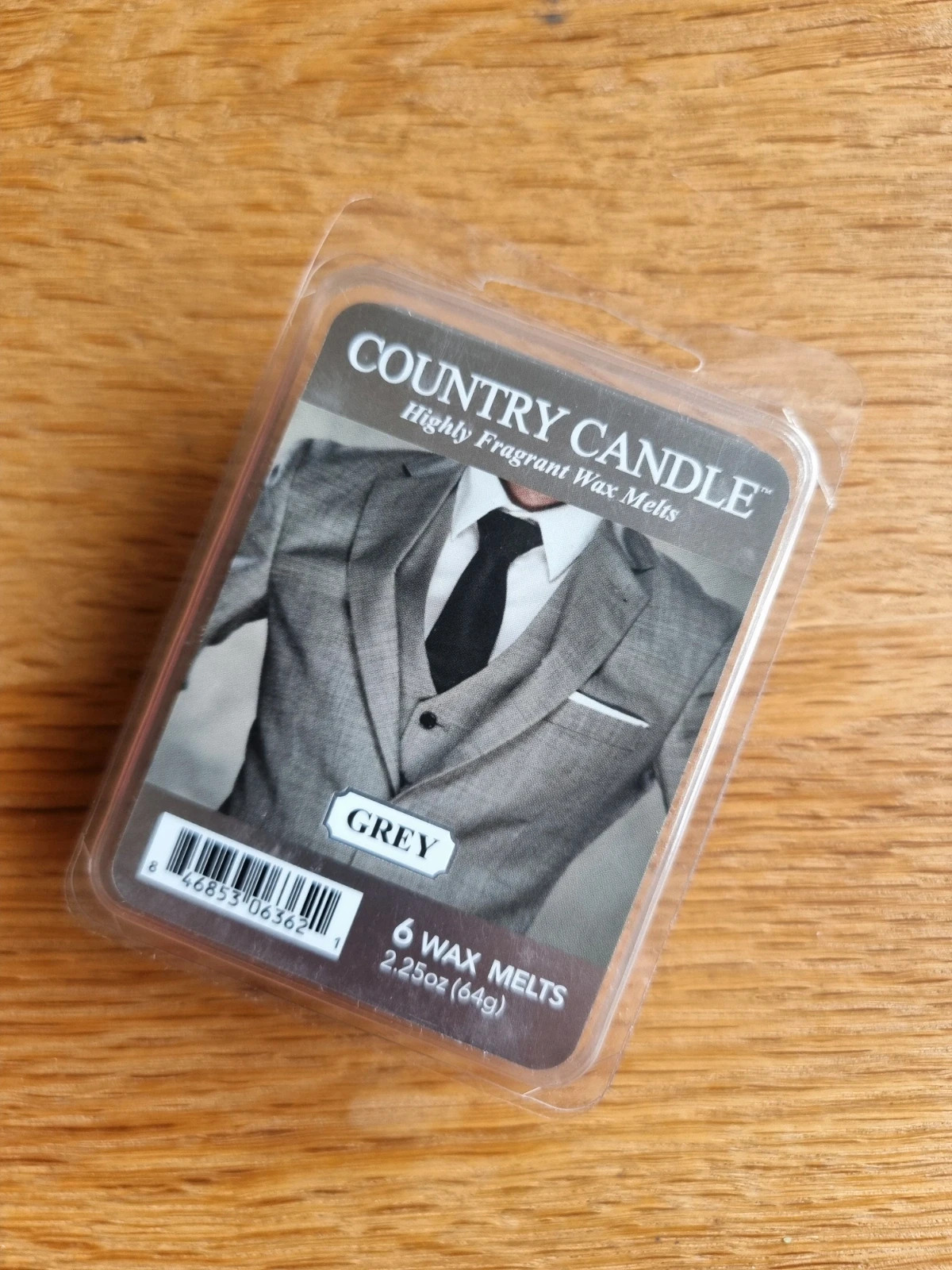 Country Candle - grey