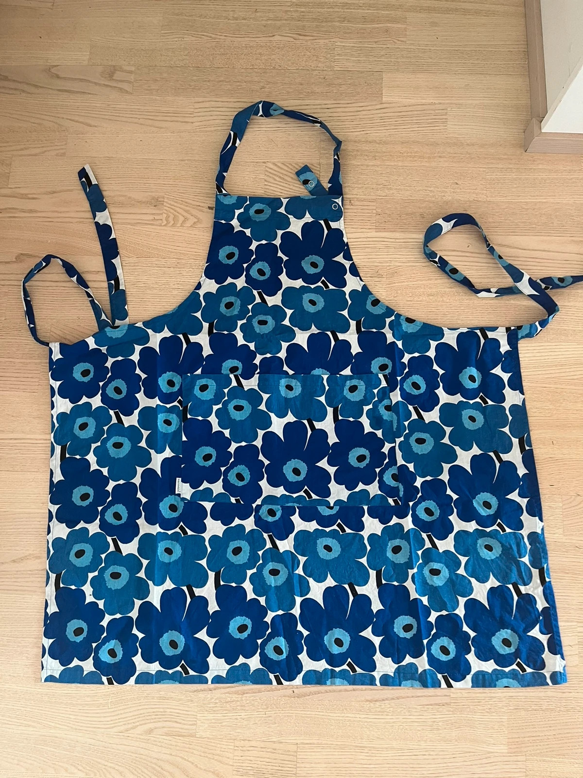 Marimekko unikko apron