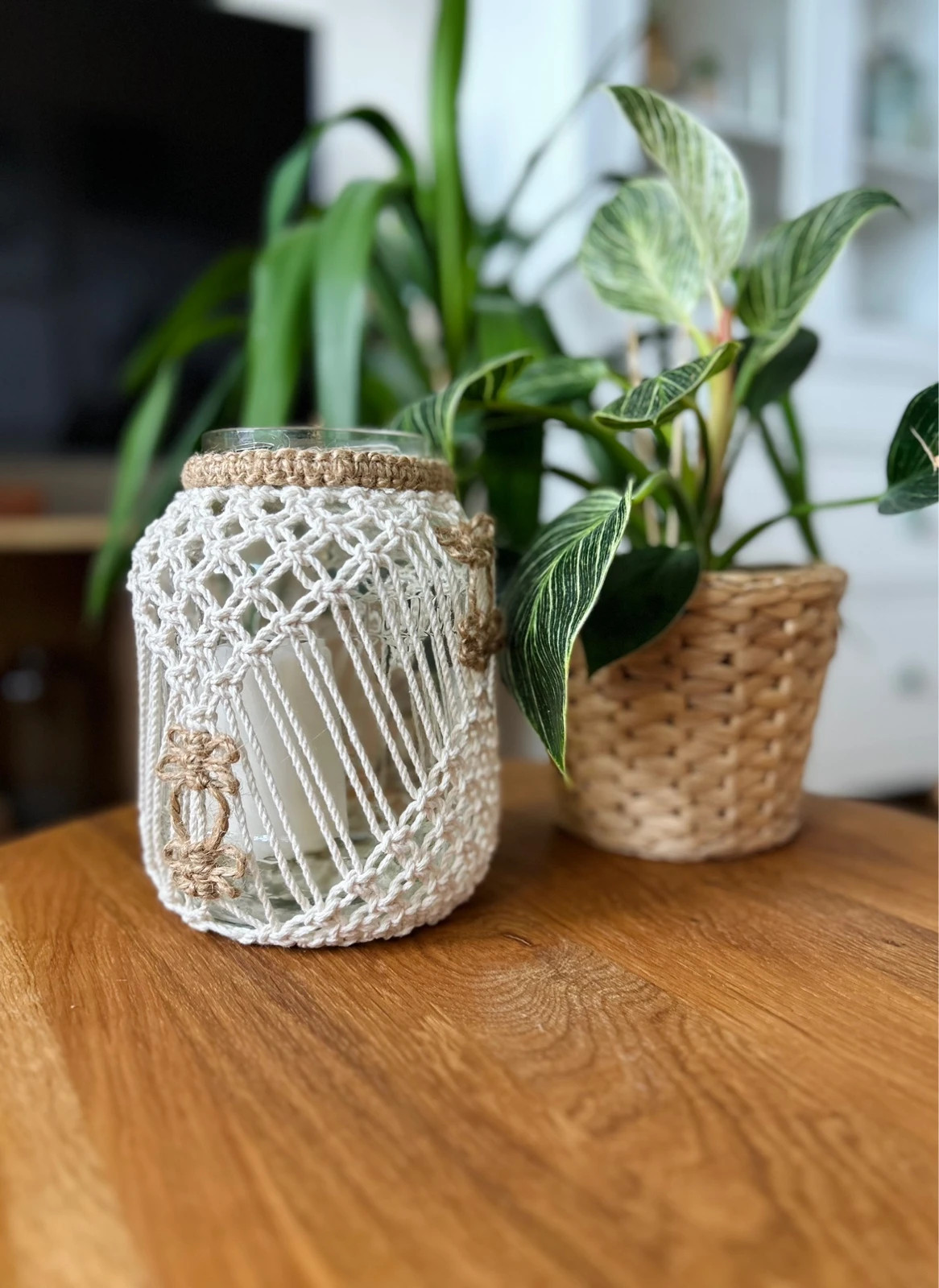 Lampion makrama z motywem pszczoły | Macrame lantern  jute bees