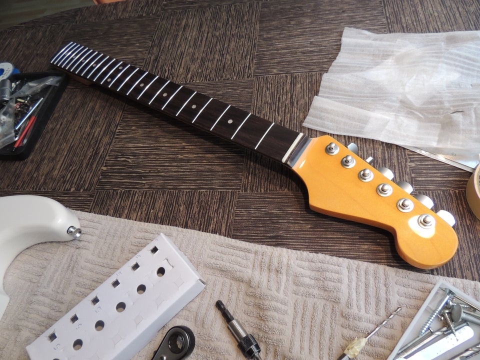 Elguitar, andet mærke Fender Strat