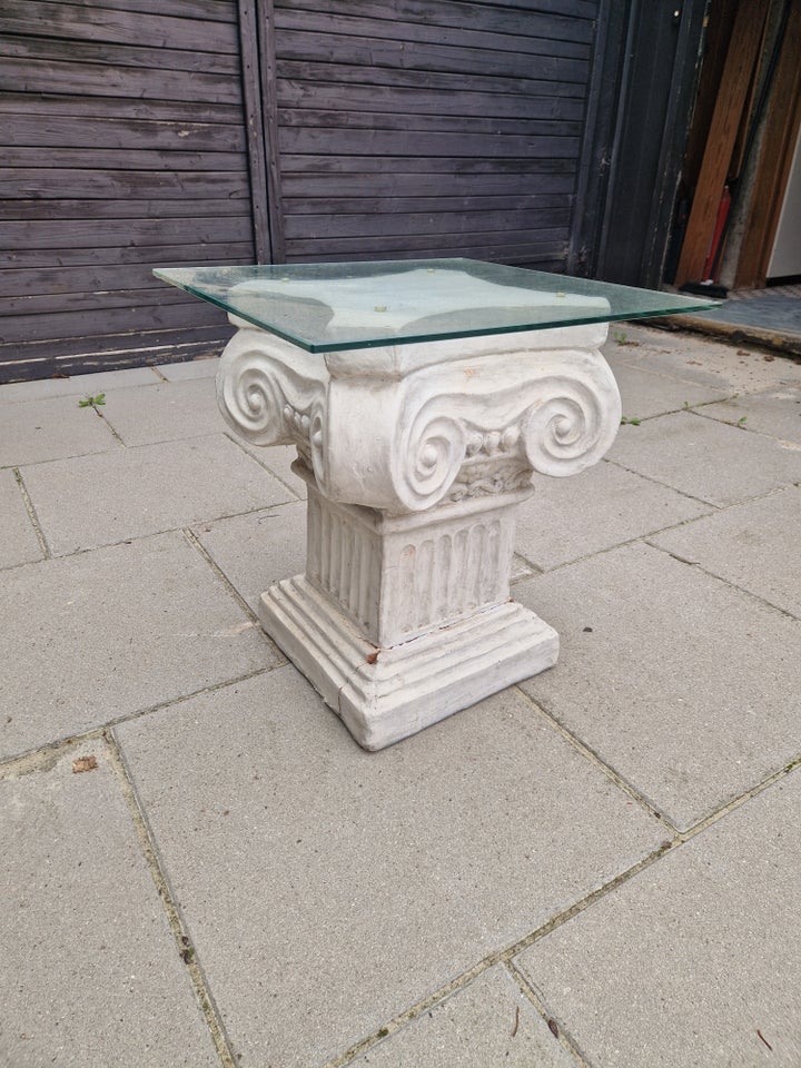 Pedestal, Ukendt