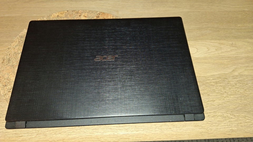 Acer Aspire 3, 4 GB DDR3 GB ram, 128 GB