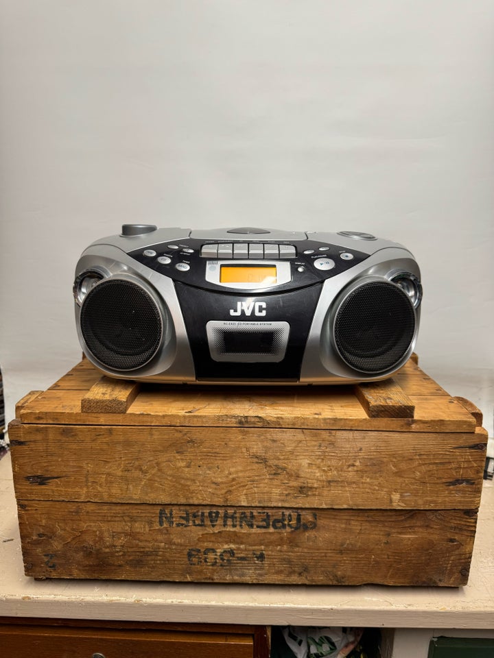 Ghettoblaster , JVC, God