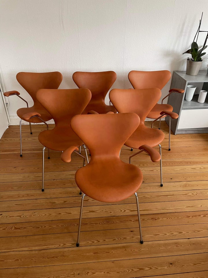 Arne Jacobsen stol 3207 Its koral