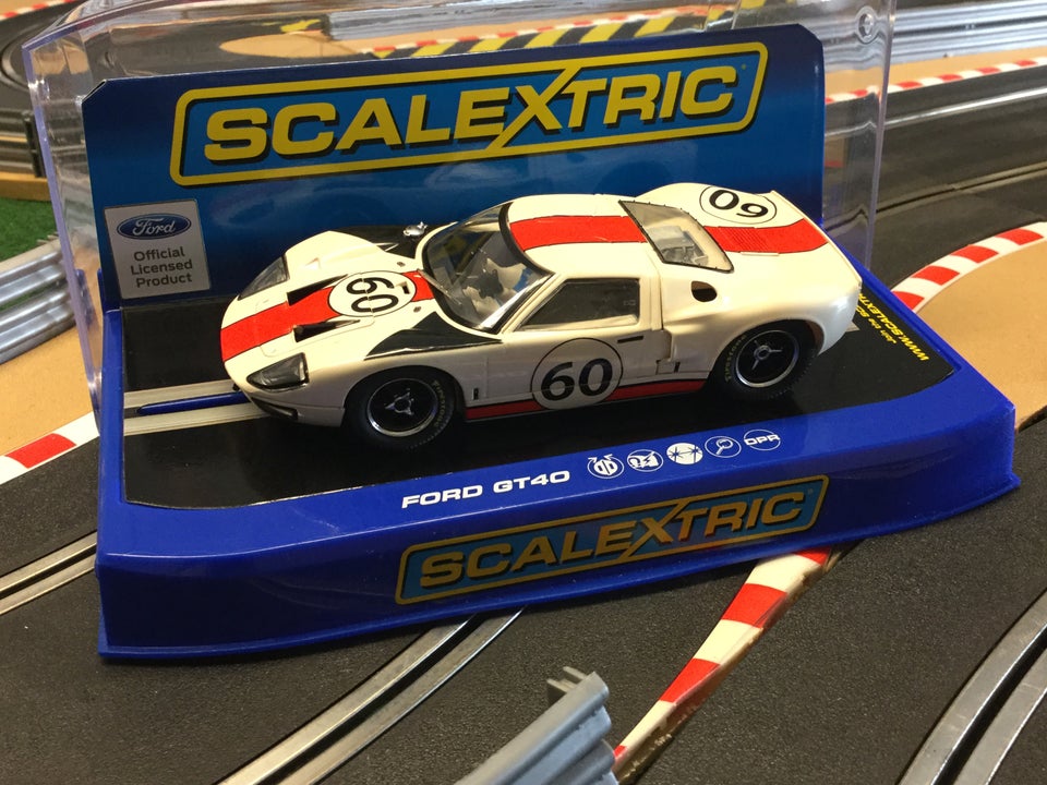 Racerbil, Scalextric Analog /