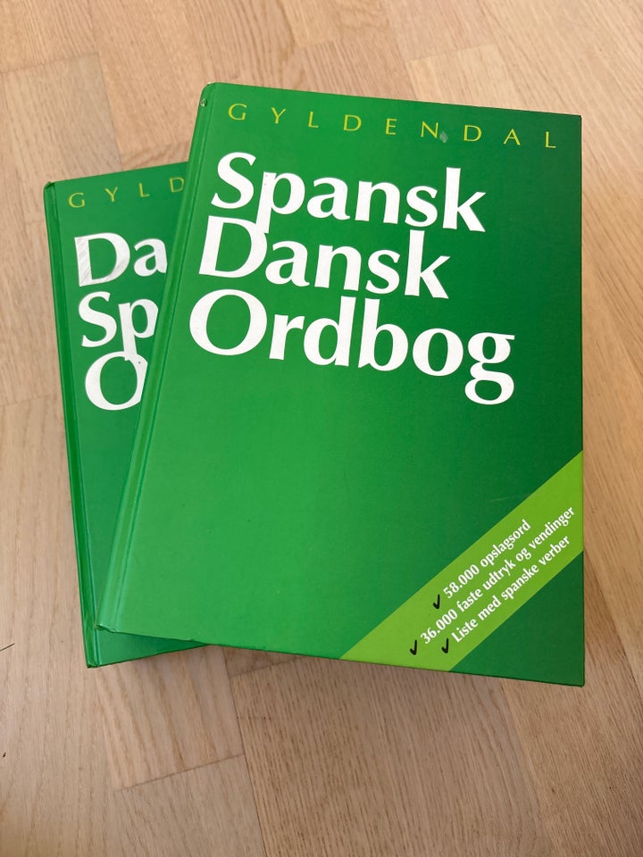 Spansk - dansk, Gyldendal, år 2001