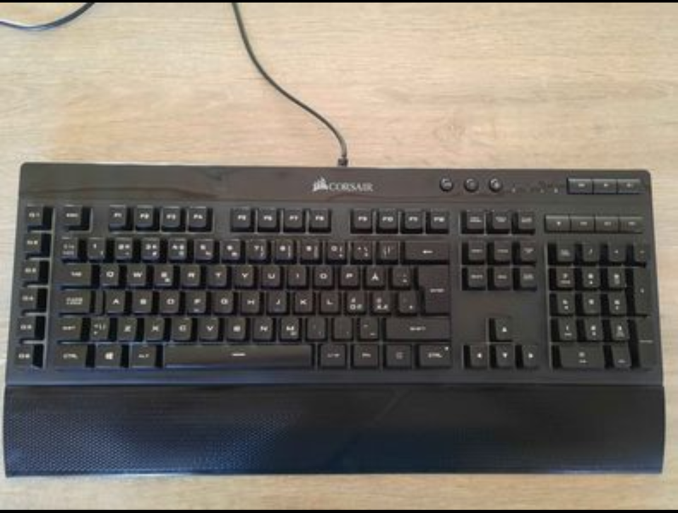 Gaming Corsair gaming k55