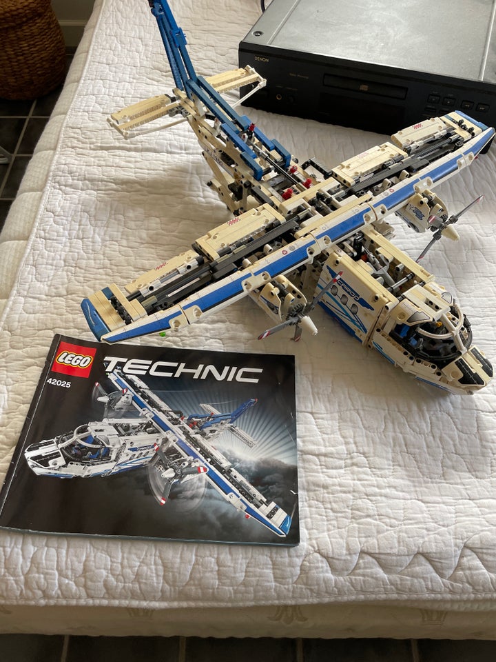 Lego Technic, Flyver