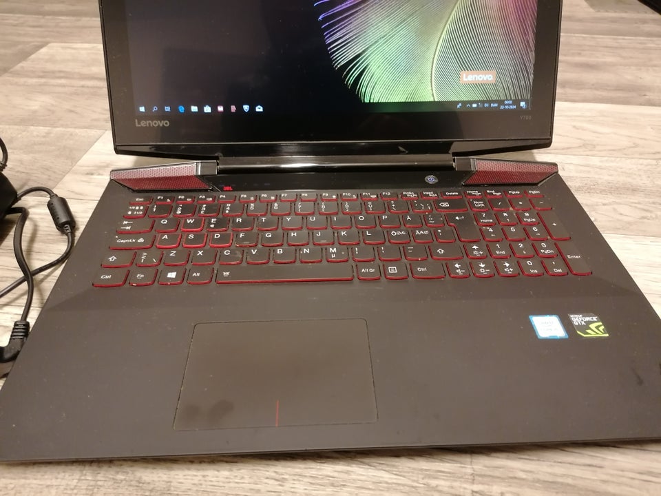 Lenovo, i7 GHz, 8 GB ram