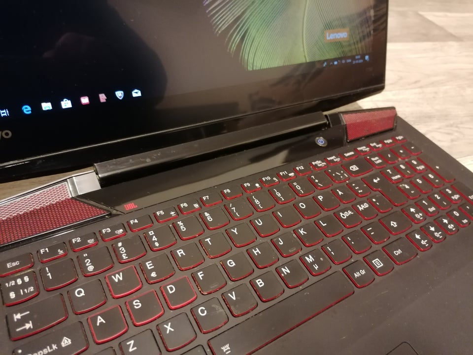 Lenovo, i7 GHz, 8 GB ram