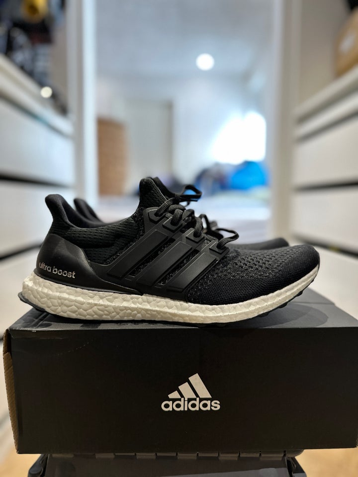 Sneakers, Adidas Ultraboost 1.0,