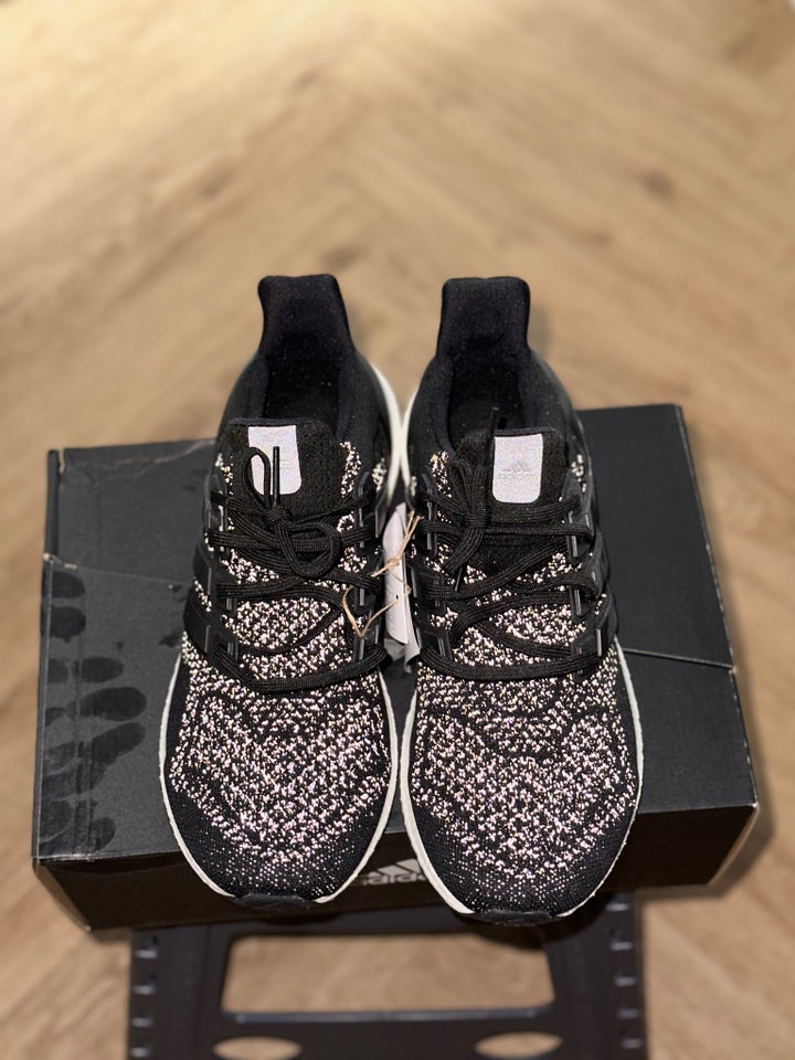 Sneakers, Adidas Ultraboost 1.0,