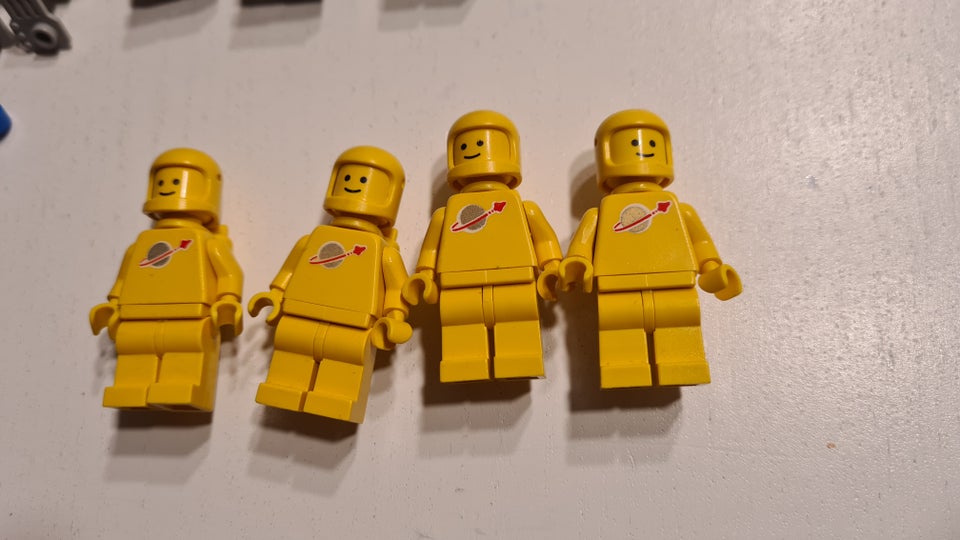 Lego Minifigures Space classic