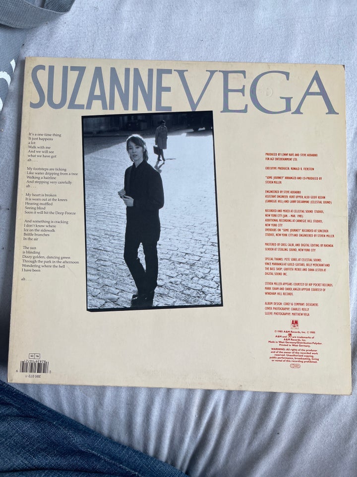 LP, Suzanne Vega, Suzanne Vega