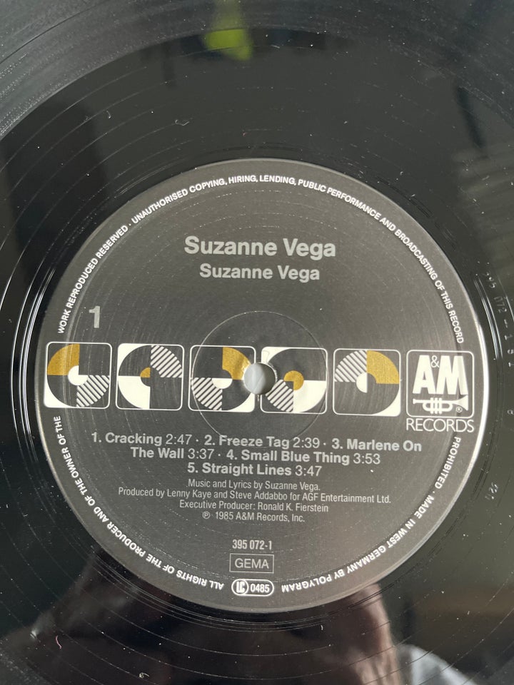 LP, Suzanne Vega, Suzanne Vega