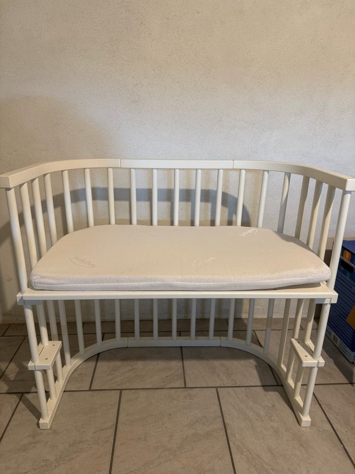 Babyseng, Bedside crib fra babybay