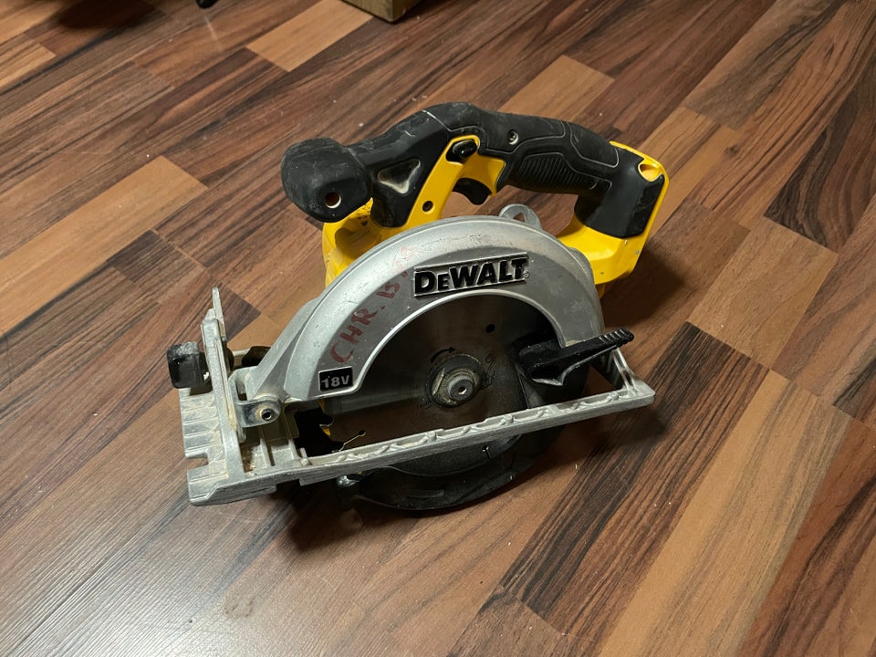 Rundsav, Dewalt DCS391