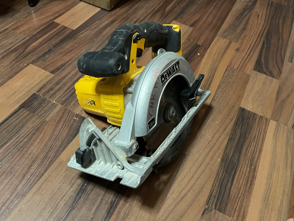 Rundsav, Dewalt DCS391