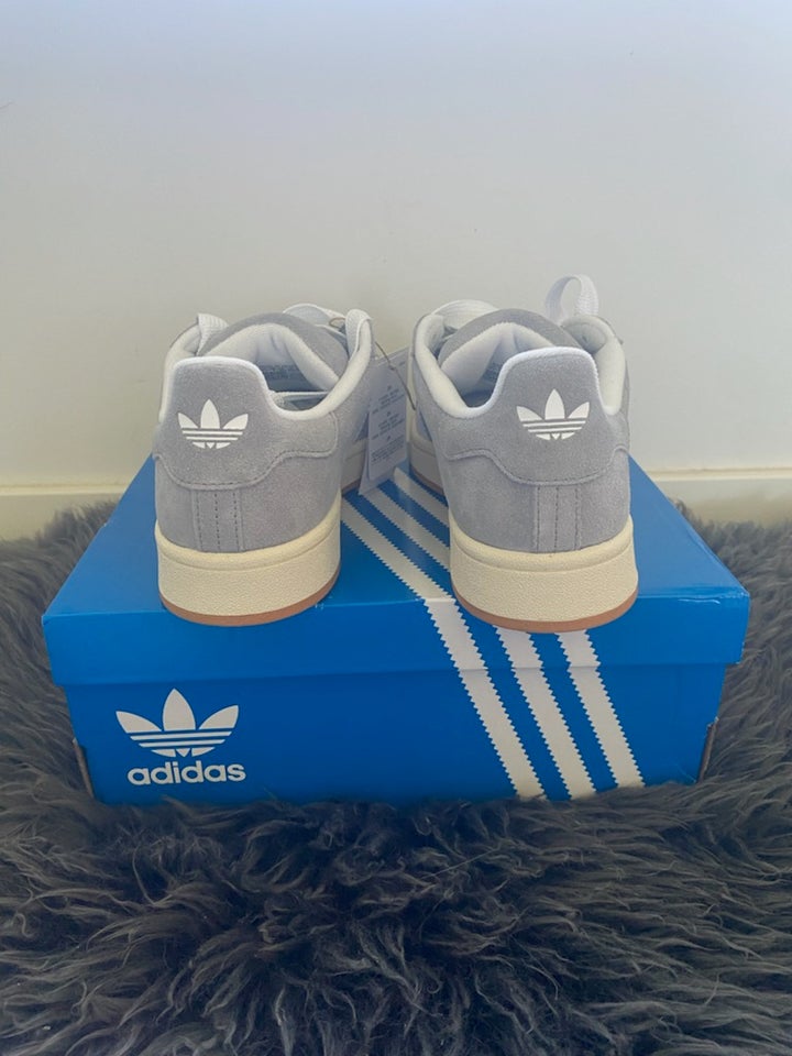 Sneakers, Adidas, str. 42