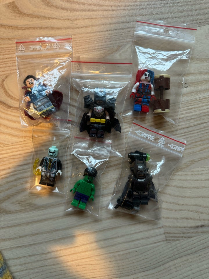 Lego Super heroes, Minifigures