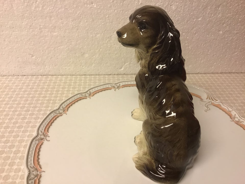 Tysk Porcelæn Hund Springer