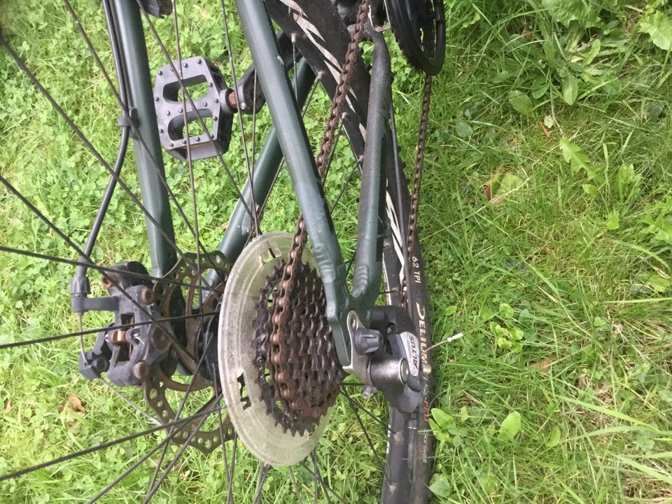 andet mærke, anden mountainbike,