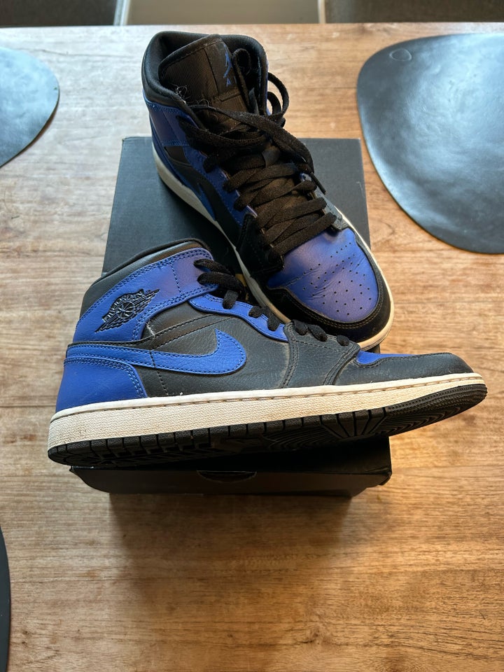 Sneakers, str. 41, Nike Air Jordan 1