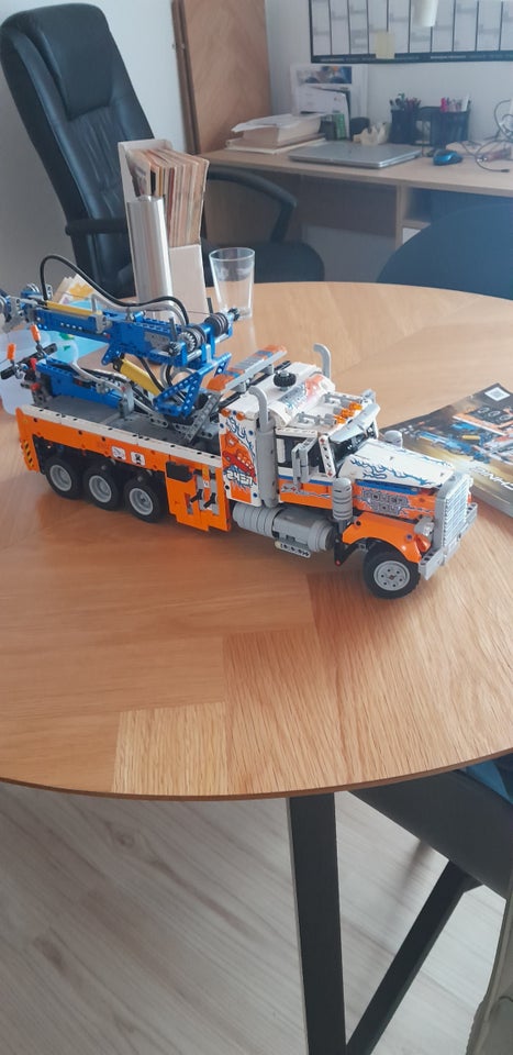 Lego Technic 42128