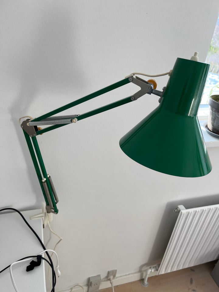 Arkitektlampe, LB