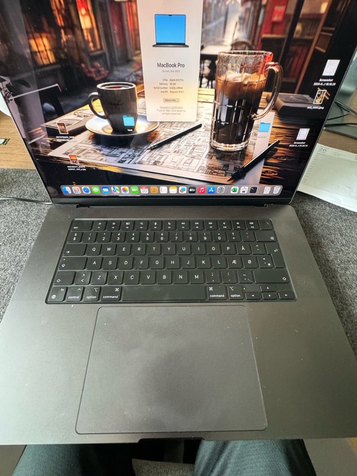 MacBook Pro, 16" M3 Pro Space Black,