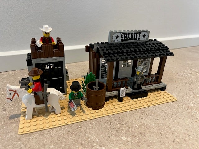 Lego System, 6755 Western