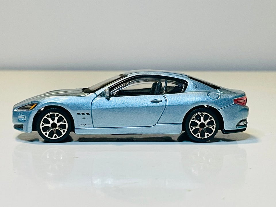 Modelbil, Bburago Maserati