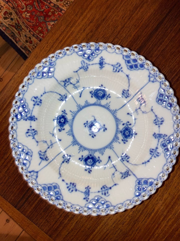 Porcelæn, Tallerkner , Royal