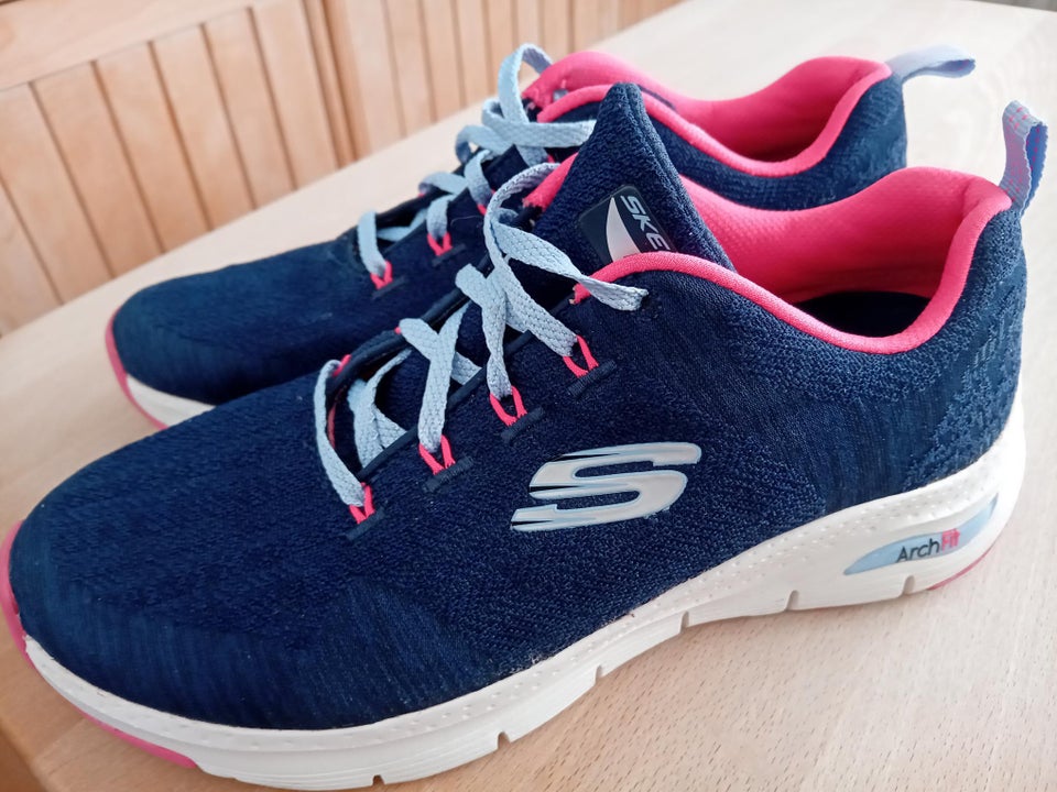 Sportssko str 38 Skechers Arch