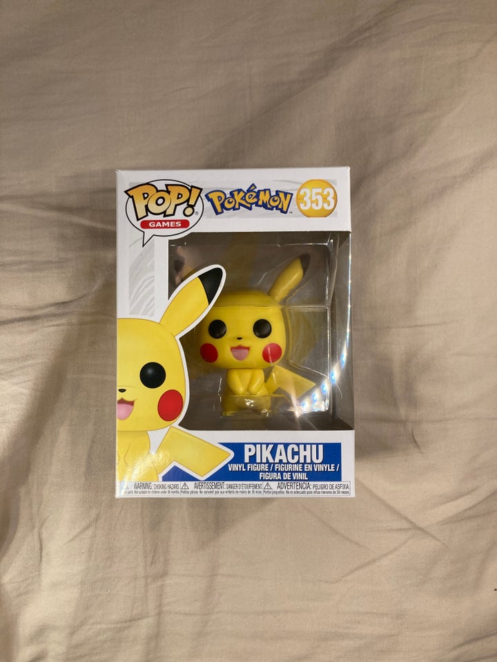 Pikachu POP figur med baggrund,