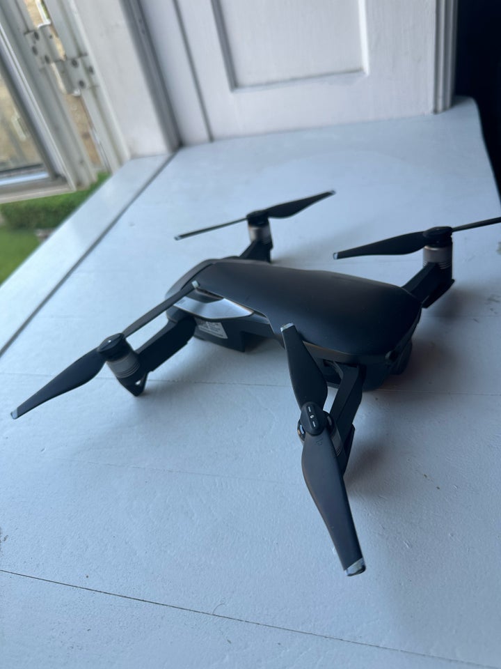 DJI mavic Air Drone  DJI