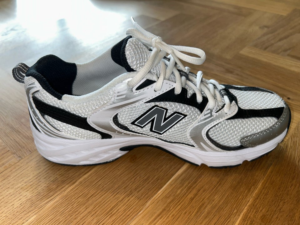 Sneakers, str. 40, New Balance