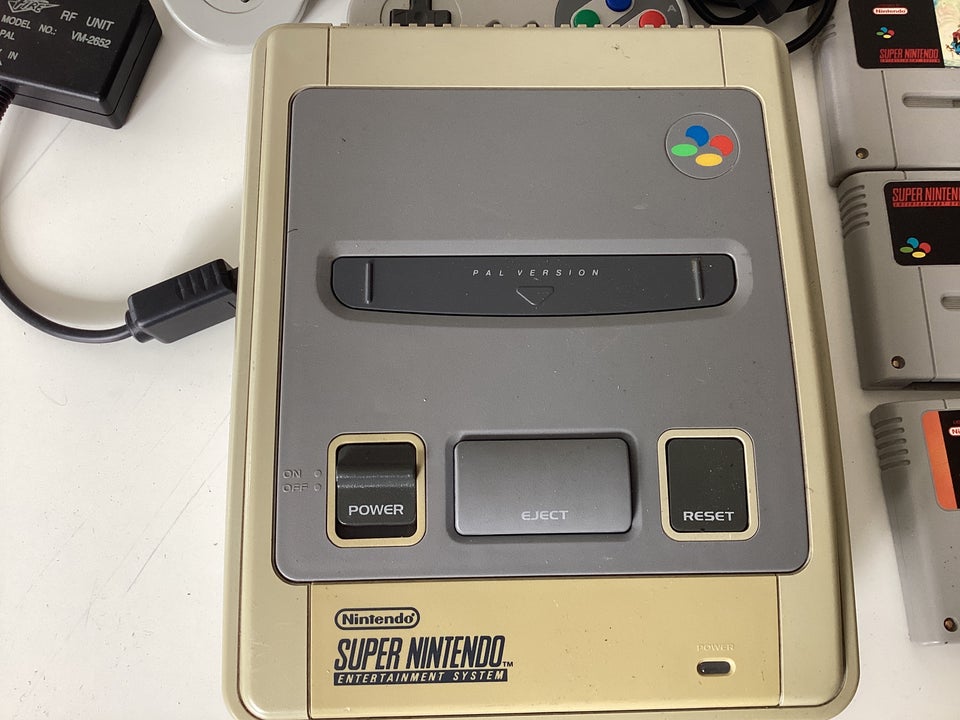 Nintendo Super Nintendo,