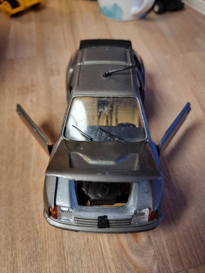 Peugeot 205 turbo 16 CB Car scale