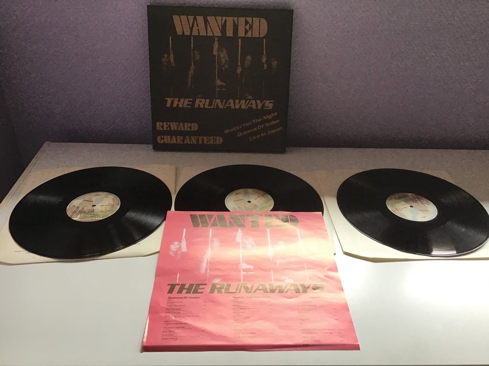 LP, The Runaways, Wanted : År 1977