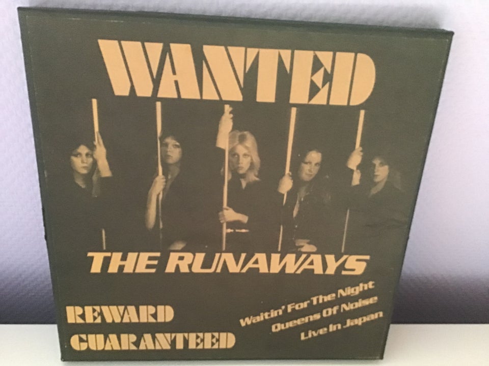 LP, The Runaways, Wanted : År 1977