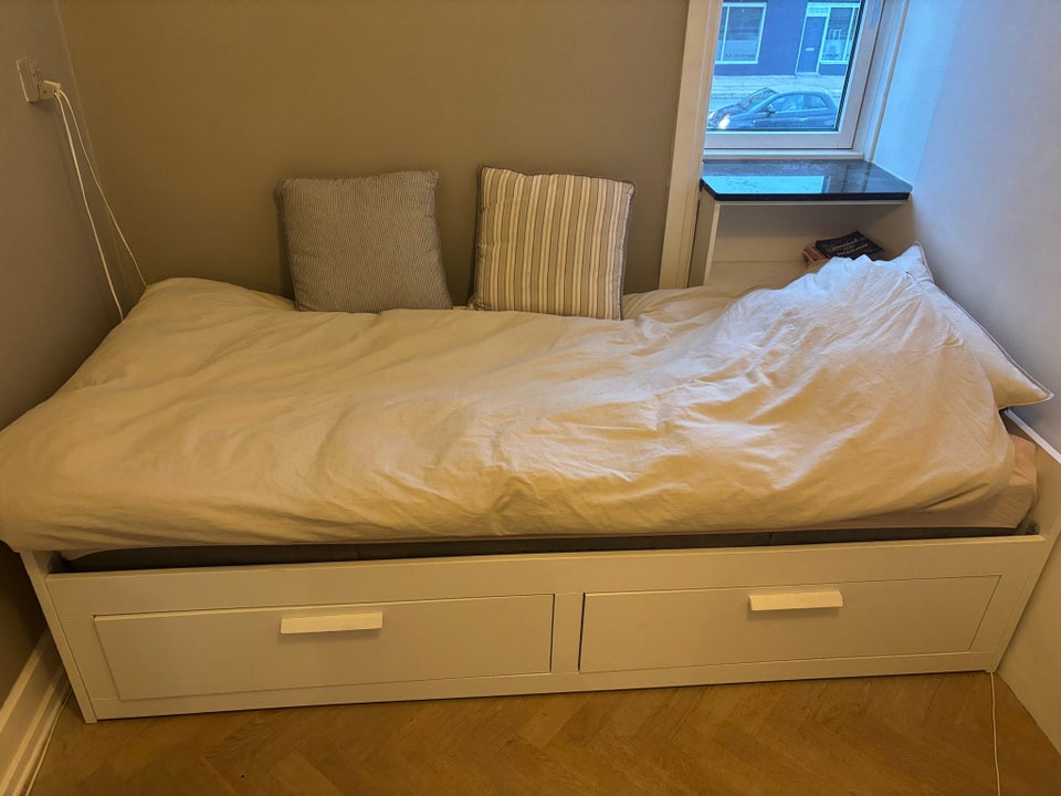 Sengeramme, Ikea brimnes , b: 86 l: