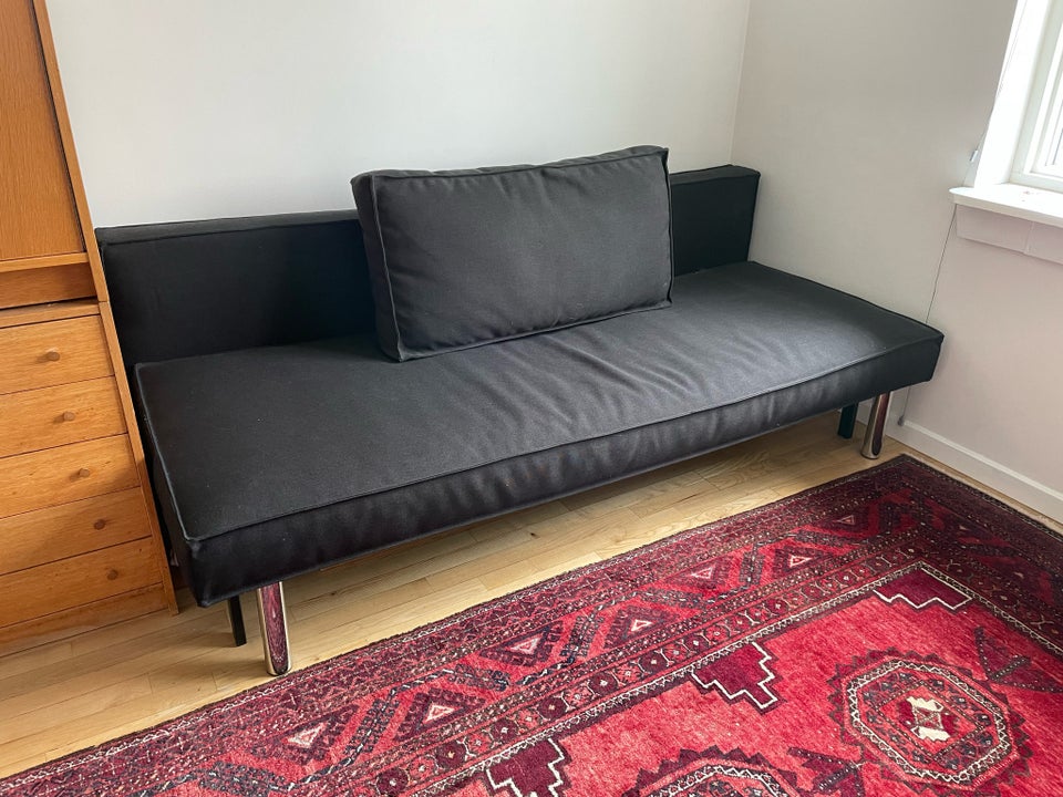 Sovesofa, Ilva, b: 140 l: 200 h: 40