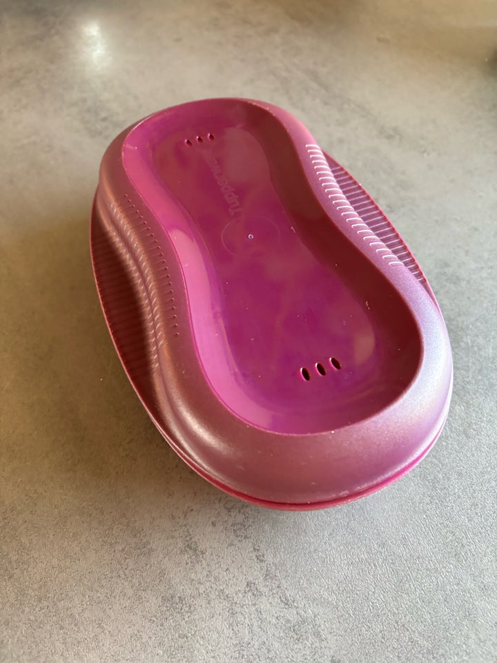 Tupperware omelet , Tupperware