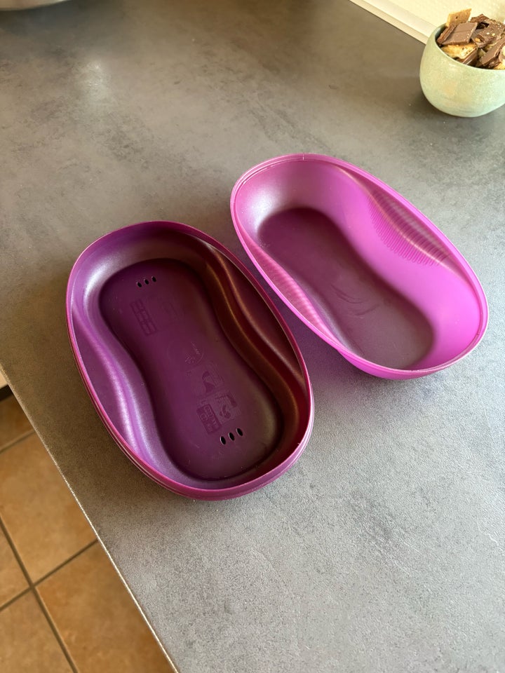 Tupperware omelet , Tupperware